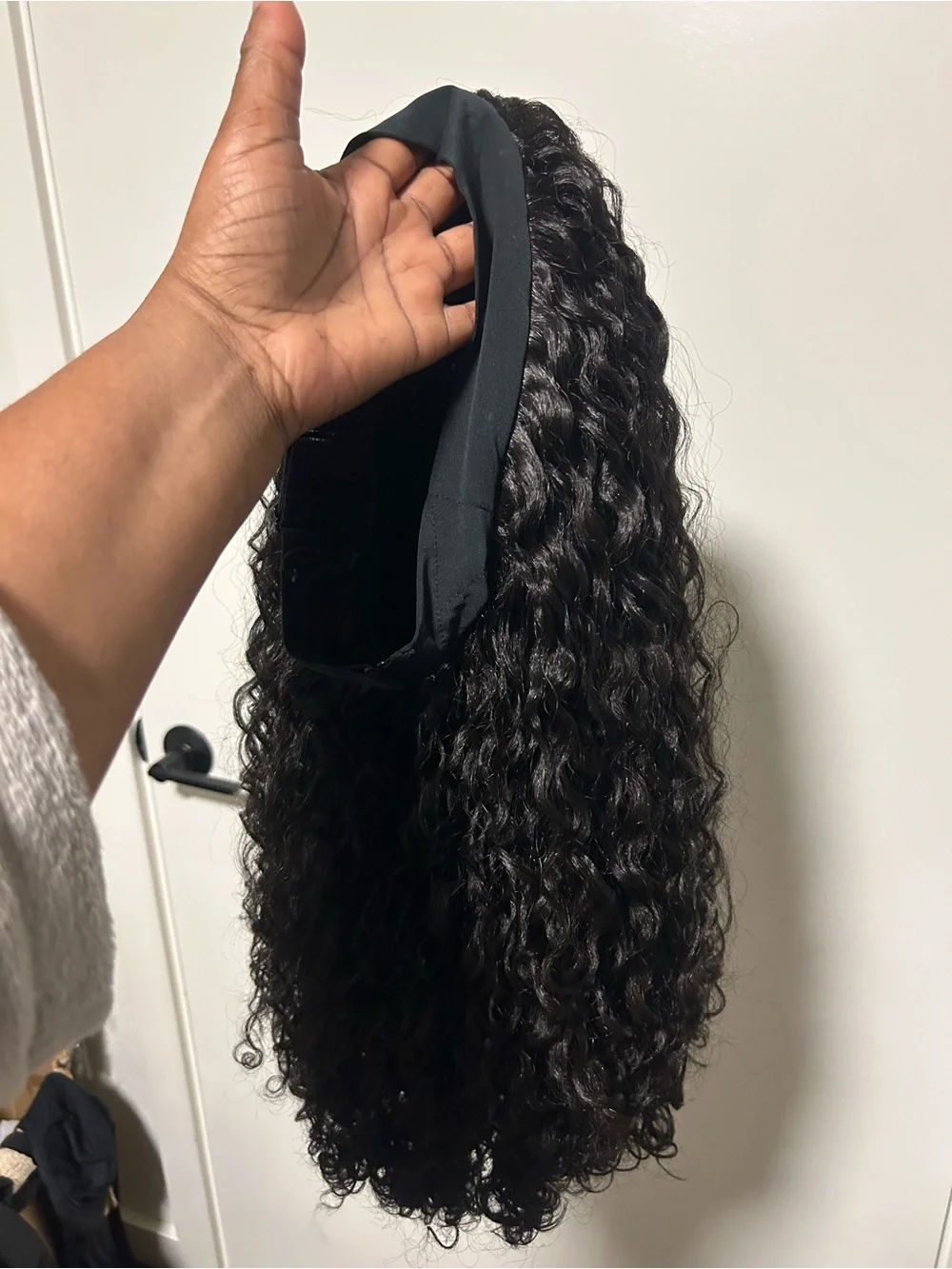 Curly Headband Wig for Women in Natural Black - Effortless Style